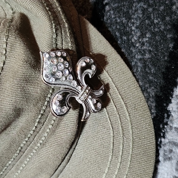 2013 FLEUR-DE-LIS RHINESTONES METAL OLIVE-BROWN POCKET CADET CAP HAT - Picture 2 of 14